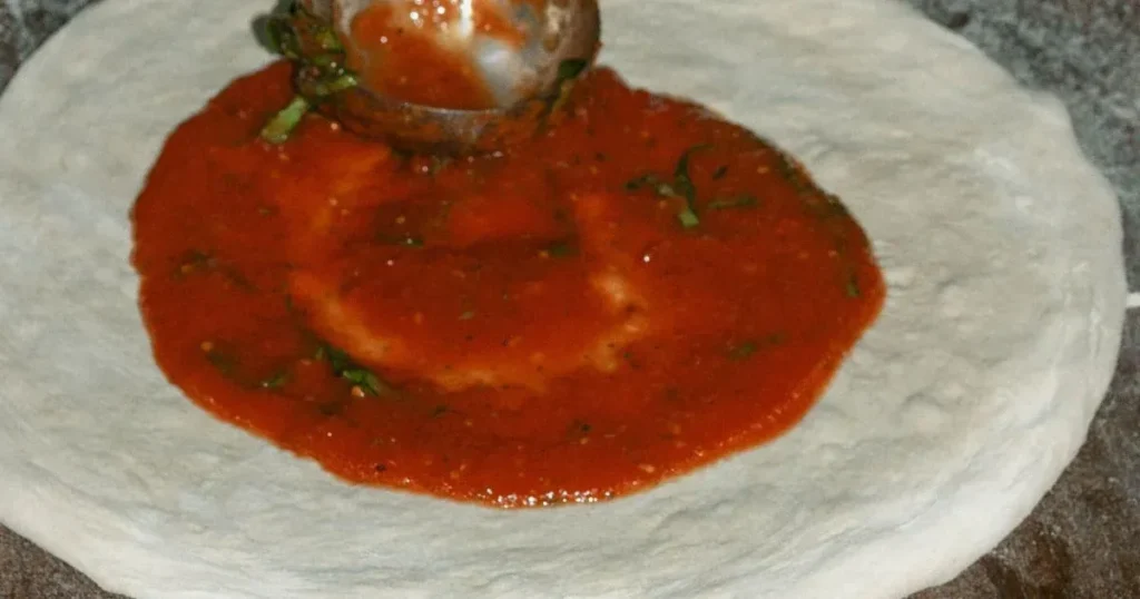 how to strech pizza dough with rolling pin