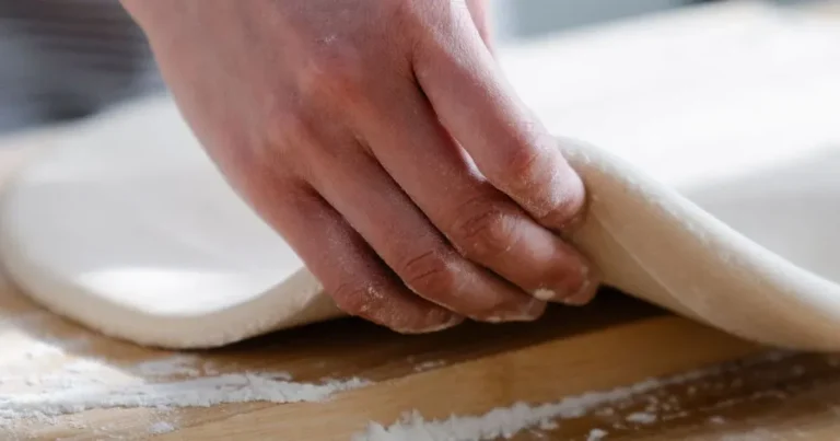 how to stretch pizza dough without tearing
